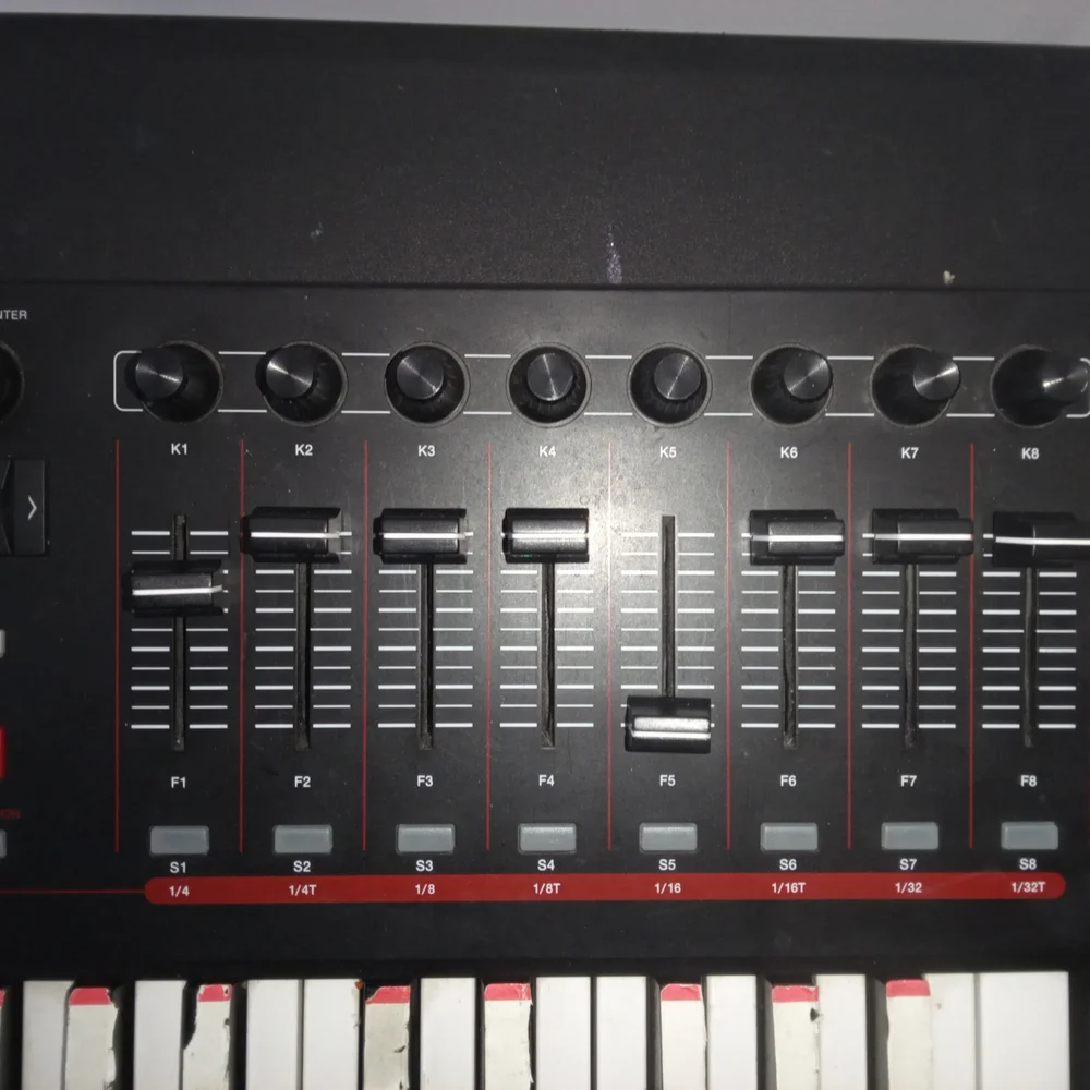 MPK249 MIDI Keyboard Controller - Black and White